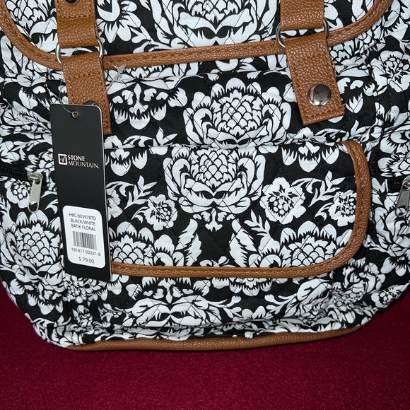 Stone Mountain Black and White Quilted Backpack**NEW W/TAGS** - Picture 4 of 9